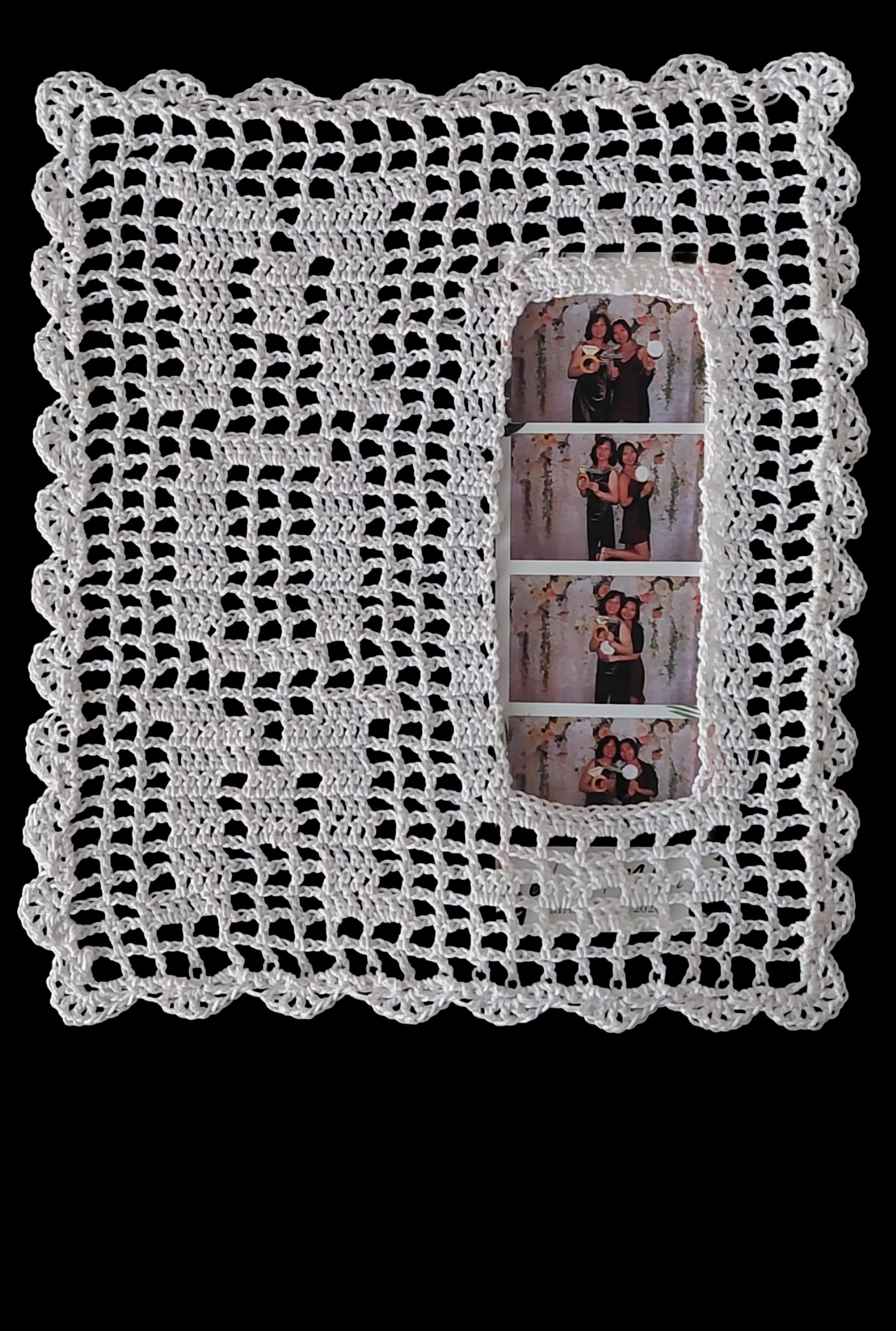 MOM filet crochet pixel grid